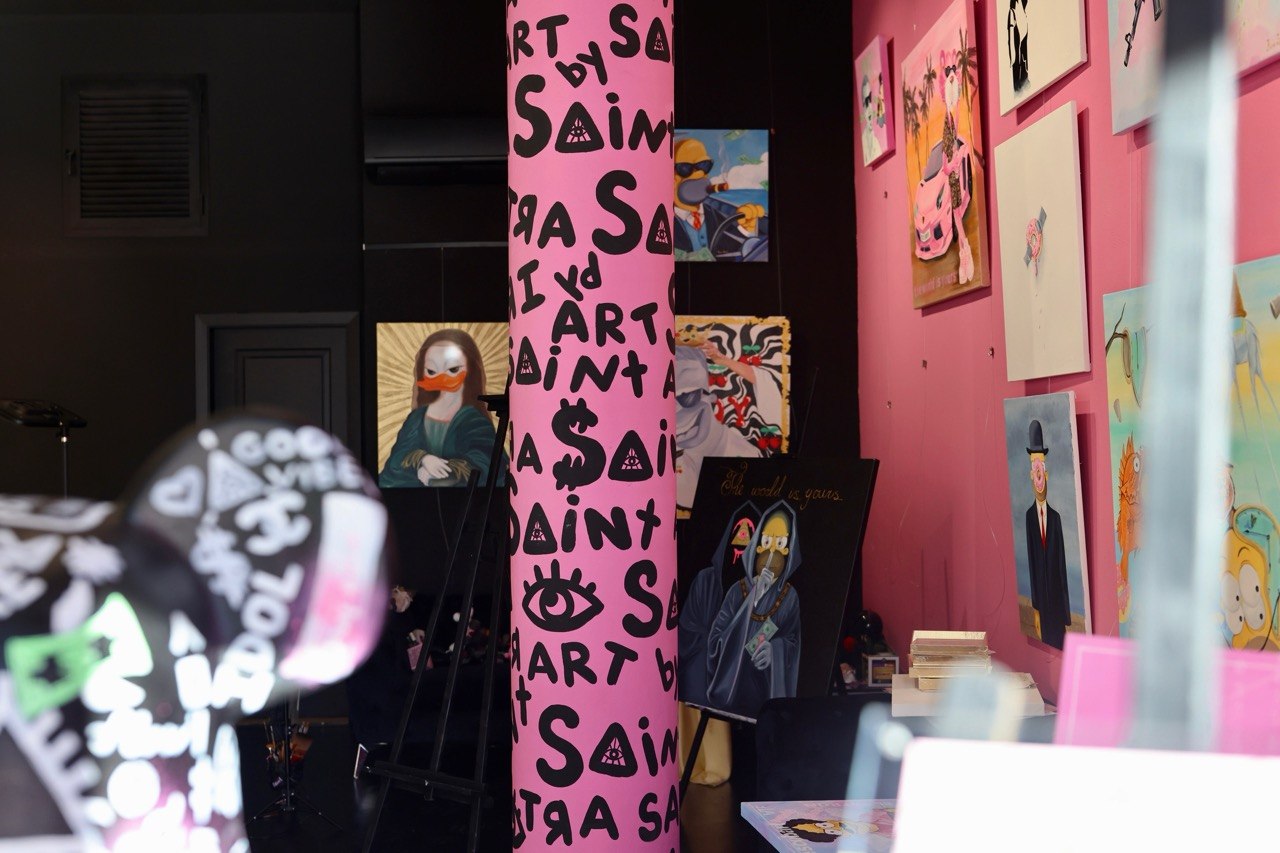 Gallery view horizontal