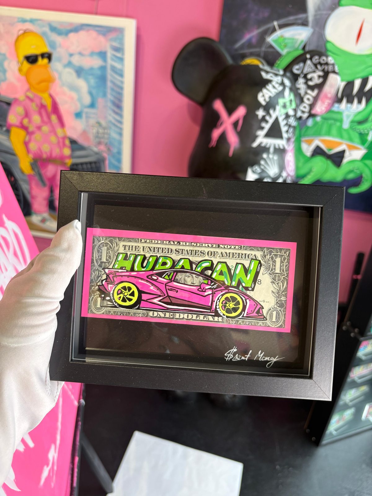 Dólar pintado a mano Huracán · Pink, Black Frame · Cars & Luxury · Saint Gallery Ibiza